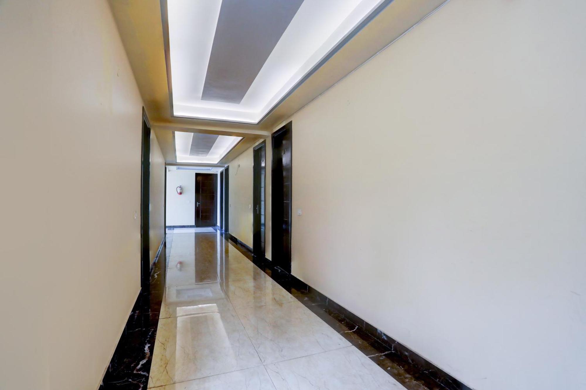 Hotel Super Townhouse Oak Pacify Hills Rājpur Exterior foto
